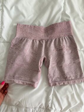 NVGTN digital camo seamless shorts